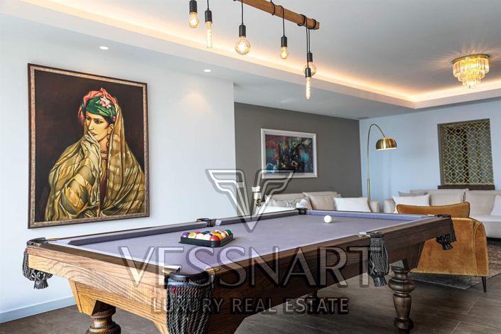 Image No.7-5 Bed House for sale