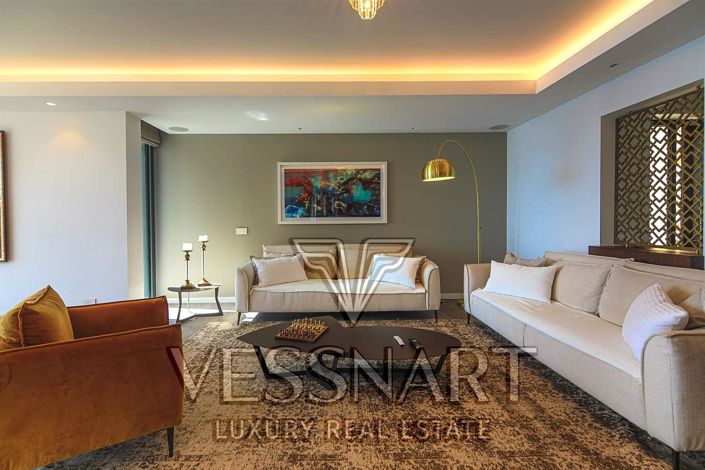 Image No.9-5 Bed House for sale