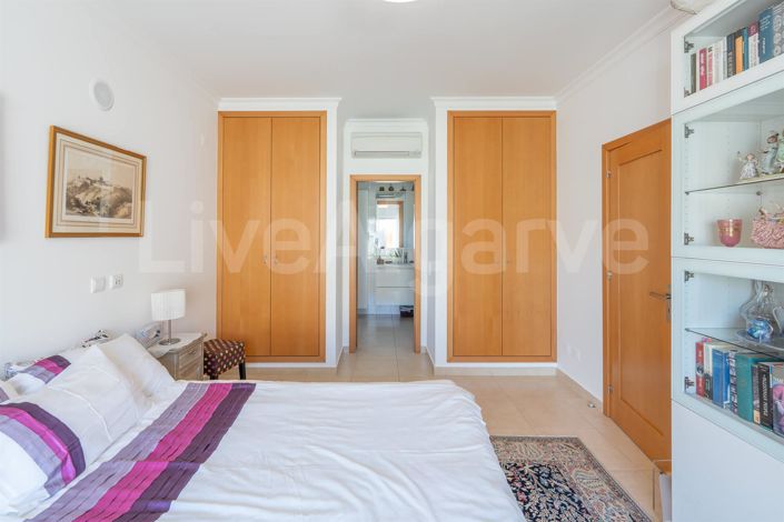 Image No.16-3 Bed House for sale