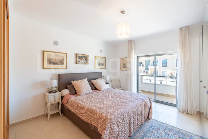 Image No.21-3 Bed House for sale