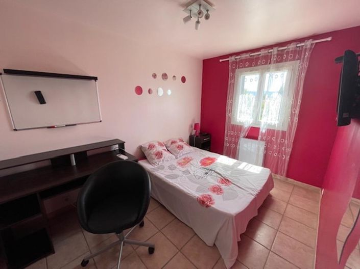 Image No.11-4 Bed House for sale