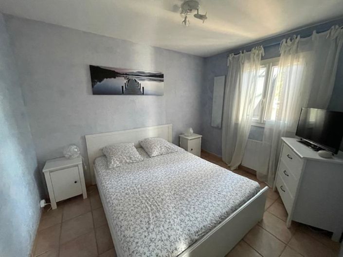 Image No.12-4 Bed House for sale