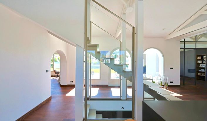 Image No.8-4 Bed Property for sale