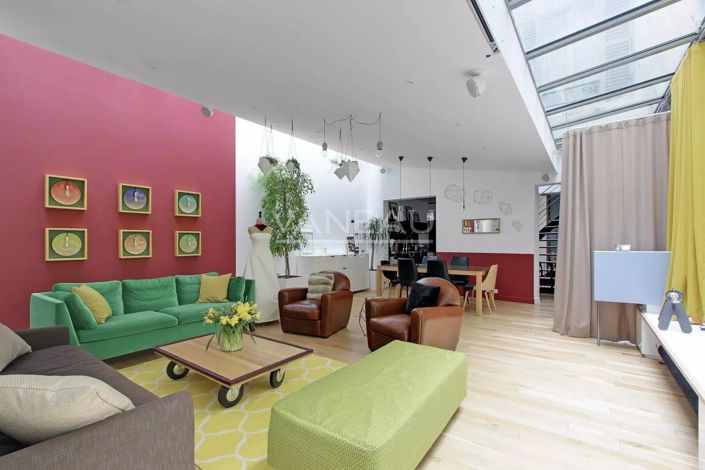 Image No.1-4 Bed House for sale