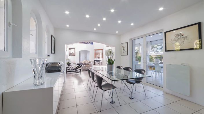 Image No.6-4 Bed House for sale