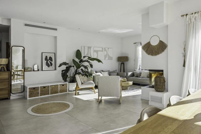 Image No.7-5 Bed House for sale