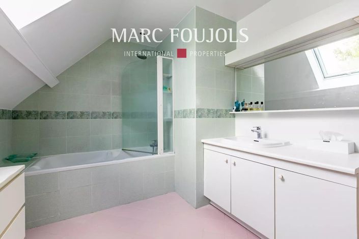 Image No.14-4 Bed House for sale