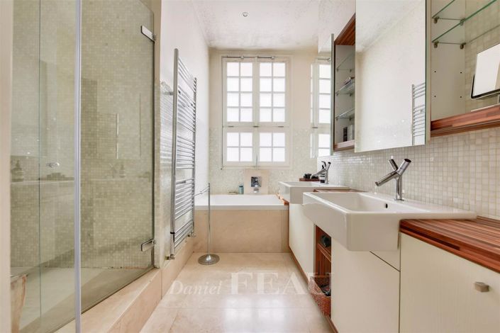 Image No.14-3 Bed Apartment for sale