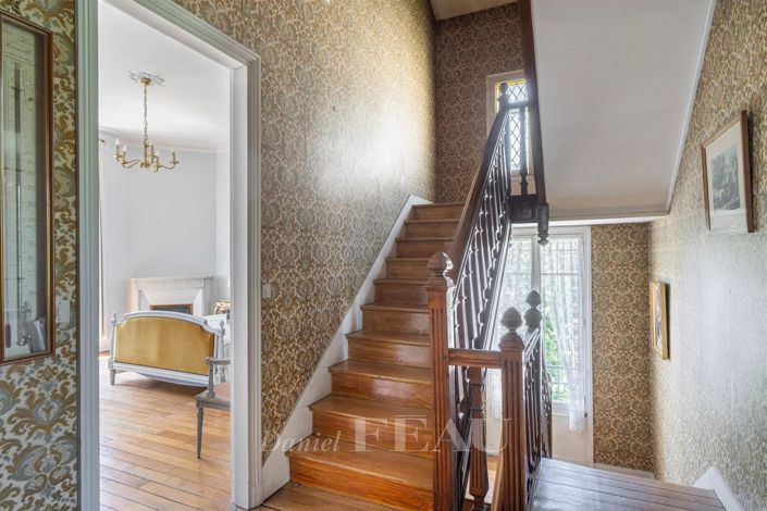 Image No.10-5 Bed House for sale