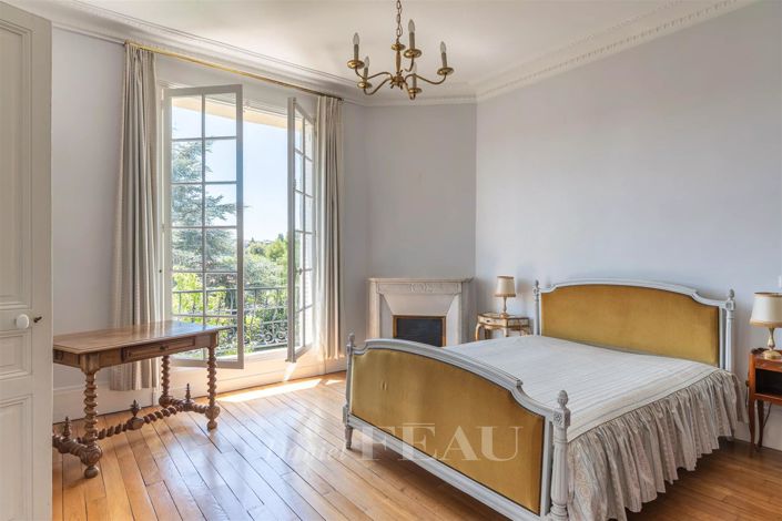 Image No.11-5 Bed House for sale