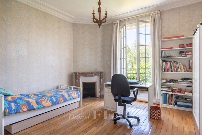 Image No.14-5 Bed House for sale