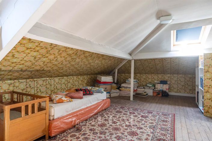 Image No.17-5 Bed House for sale