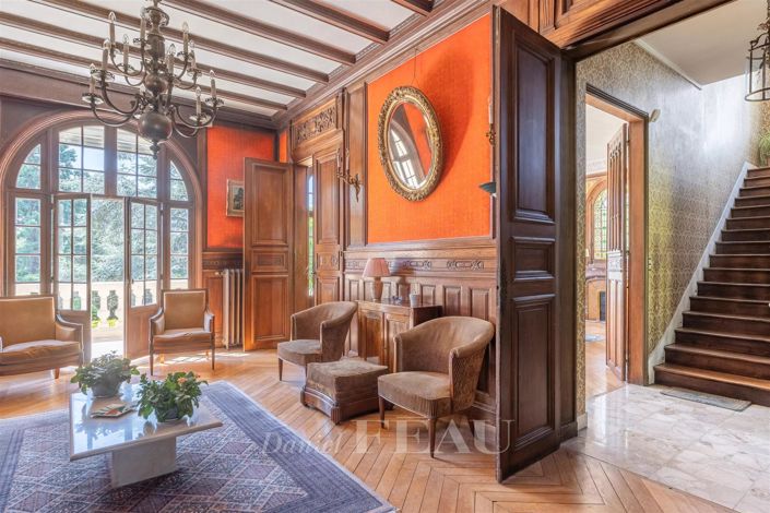 Image No.4-5 Bed House for sale