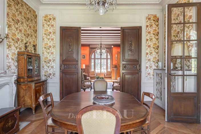 Image No.7-5 Bed House for sale