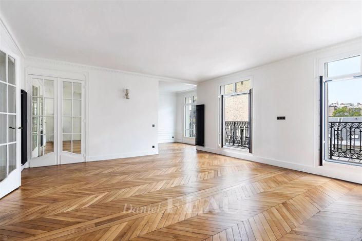 Image No.1-3 Bed Apartment for sale