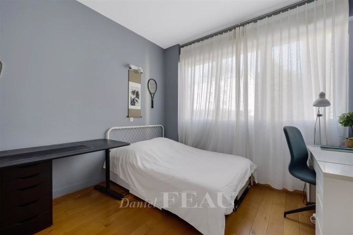 Image No.10-3 Bed Apartment for sale