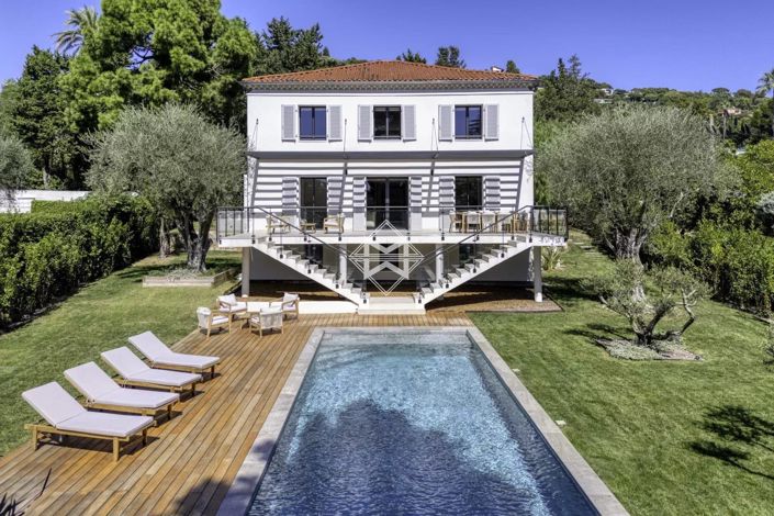 Image No.1-5 Bed House for sale