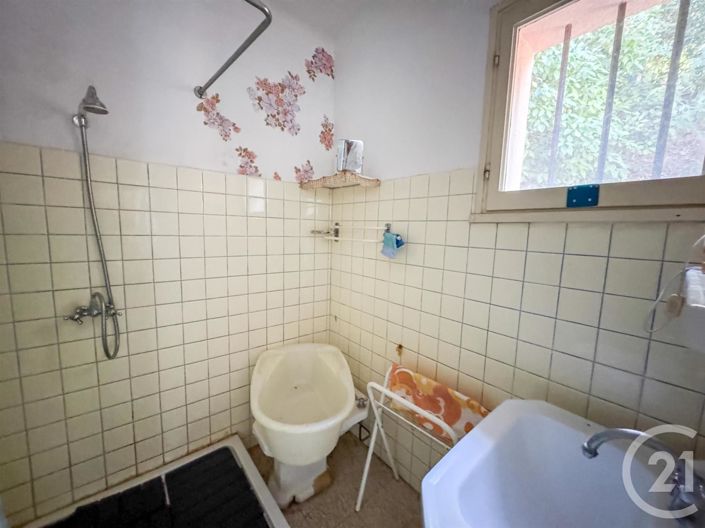 Image No.10-2 Bed House for sale