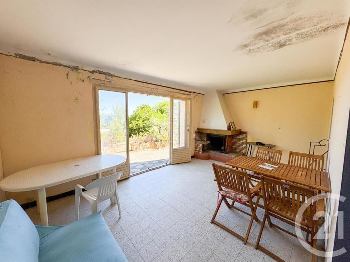 Image No.7-2 Bed House for sale