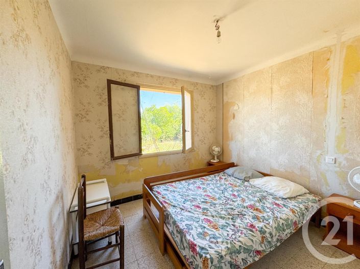 Image No.9-2 Bed House for sale