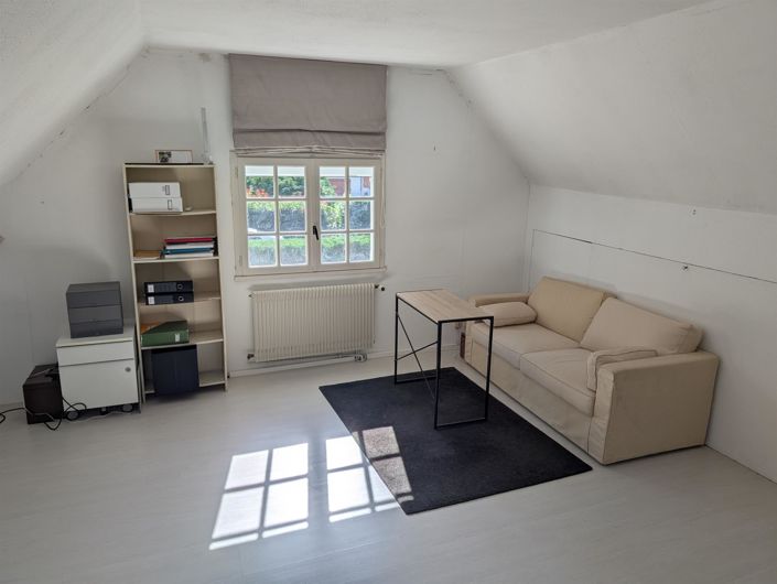 Image No.23-4 Bed House for sale