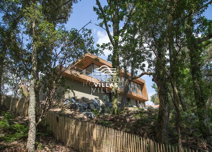 Image No.2-4 Bed House for sale