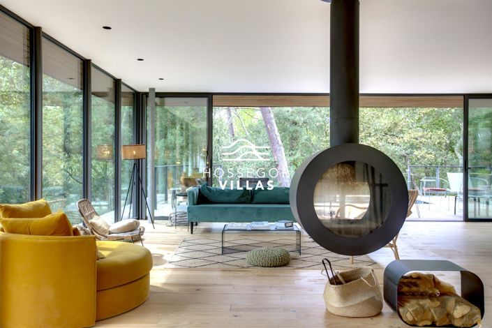 Image No.6-4 Bed House for sale