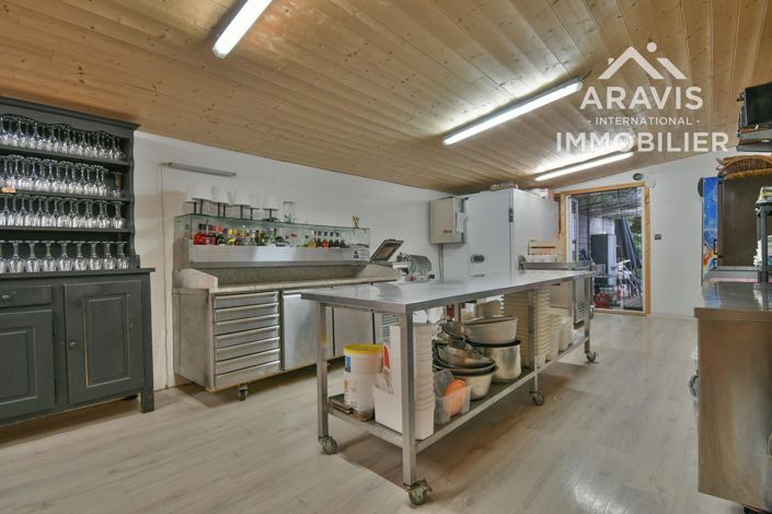 Image No.41-4 Bed House for sale