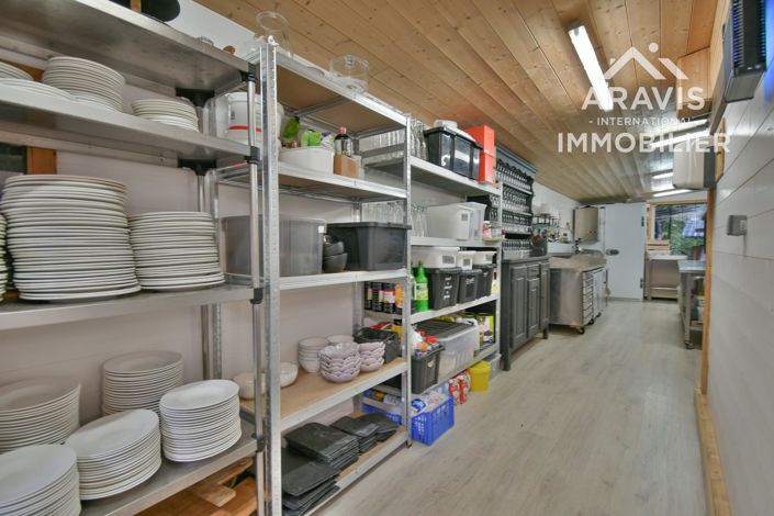 Image No.45-4 Bed House for sale