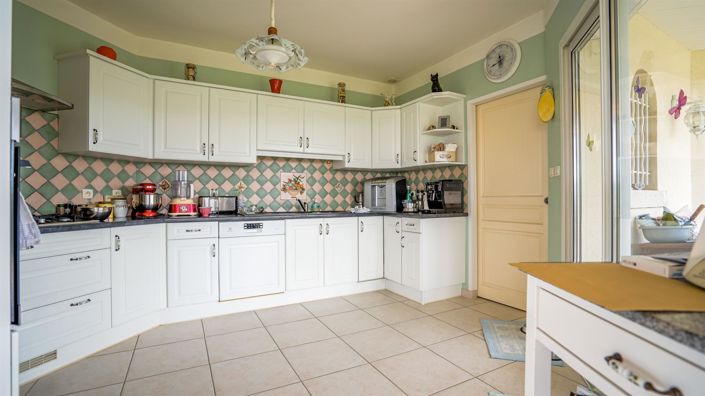 Image No.7-4 Bed House for sale