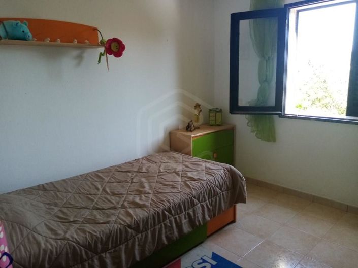 Image No.9-5 Bed House for sale