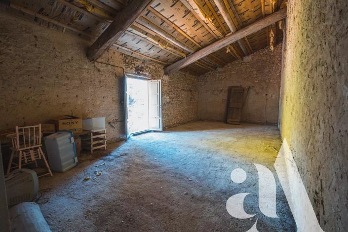 Image No.14-5 Bed House for sale