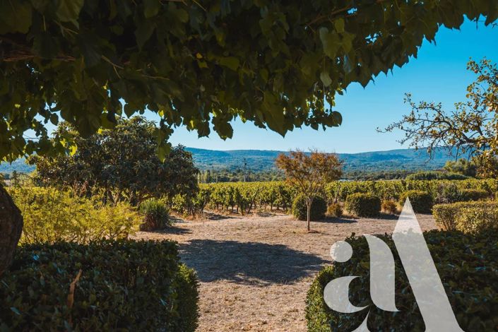 Image No.2-5 Bed House for sale