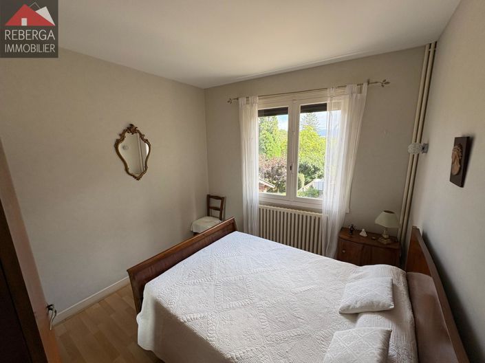 Image No.9-3 Bed House for sale