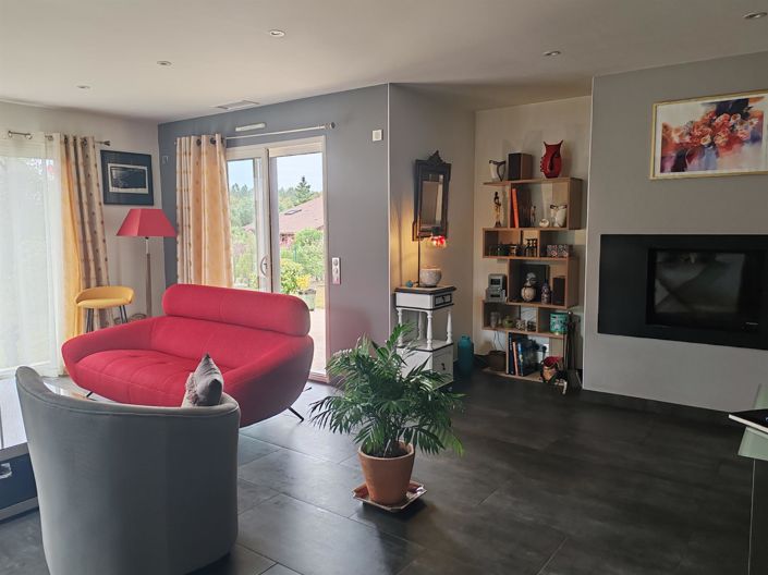 Image No.4-4 Bed House for sale