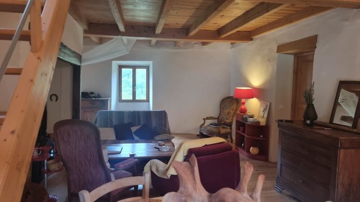 Image No.7-2 Bed House for sale