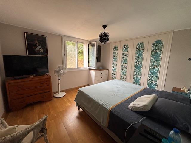 Image No.11-7 Bed House for sale