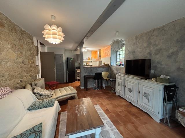 Image No.12-7 Bed House for sale