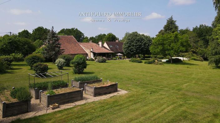 Image No.1-6 Bed House for sale