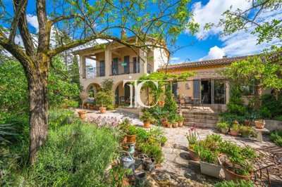 1 - Les Vans, House