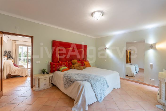 Image No.31-4 Bed House for sale