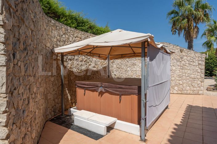 Image No.55-4 Bed House for sale