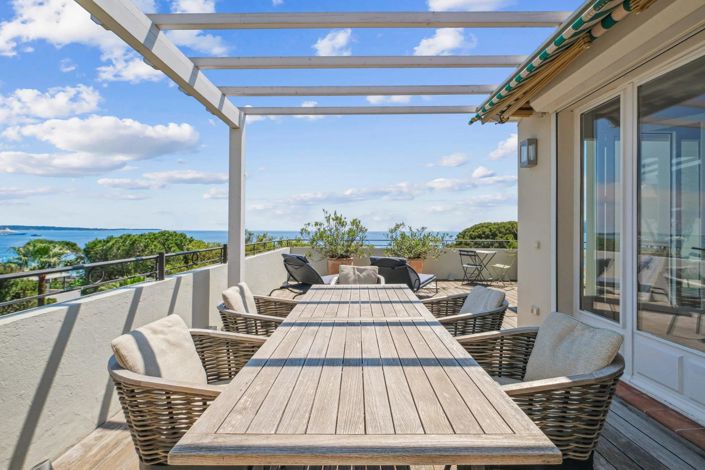 Image No.4-4 Bed Apartment for sale