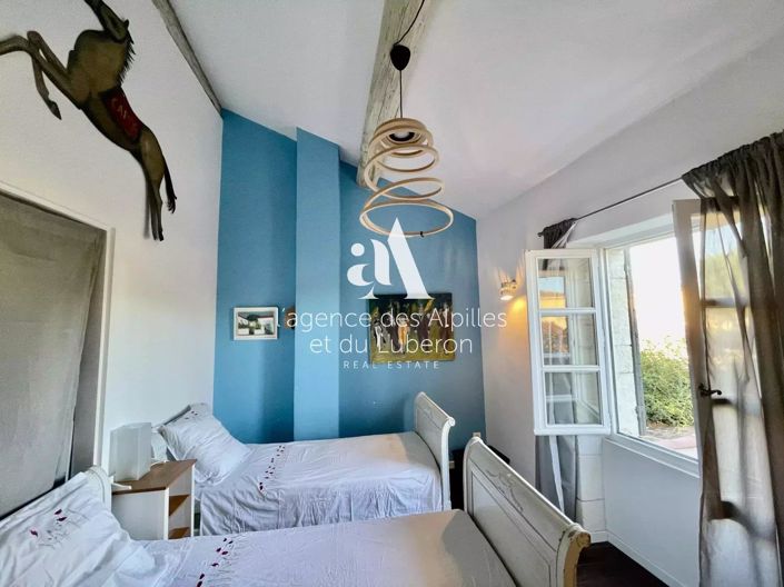 Image No.15-3 Bed House for sale