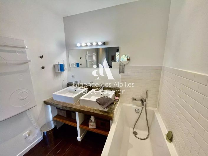 Image No.17-3 Bed House for sale