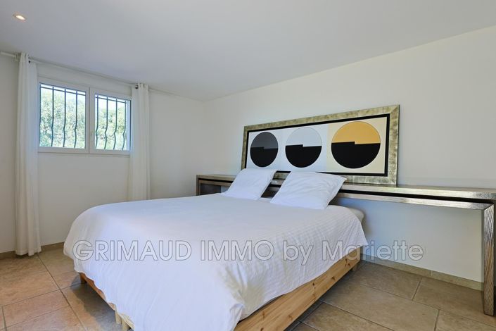 Image No.9-4 Bed House for sale