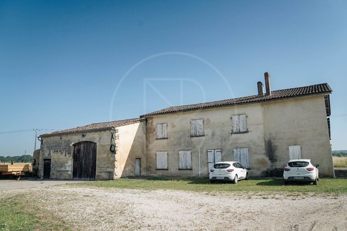 Image No.15-6 Bed Property for sale