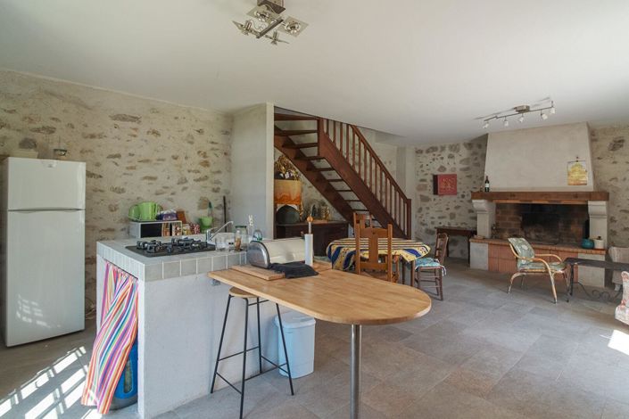 Image No.11-3 Bed House for sale