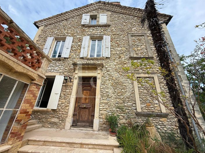 Image No.13-9 Bed Property for sale