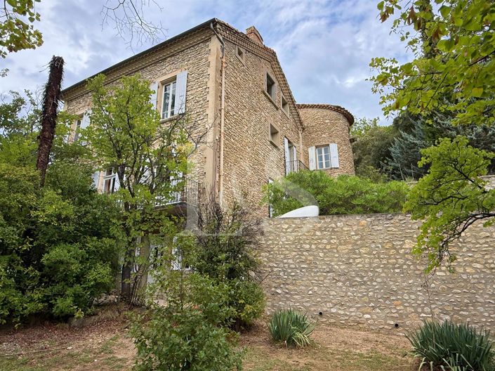 Image No.14-9 Bed Property for sale